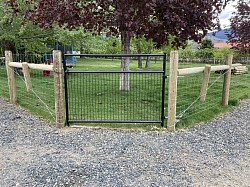 6’ mesh gate